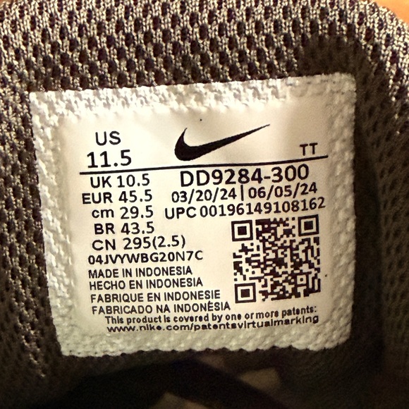 Nike Mens Flex Experience Run 11 Training Shoe Dark Green/white 11.5 Gently-Used - Picture 5 of 6